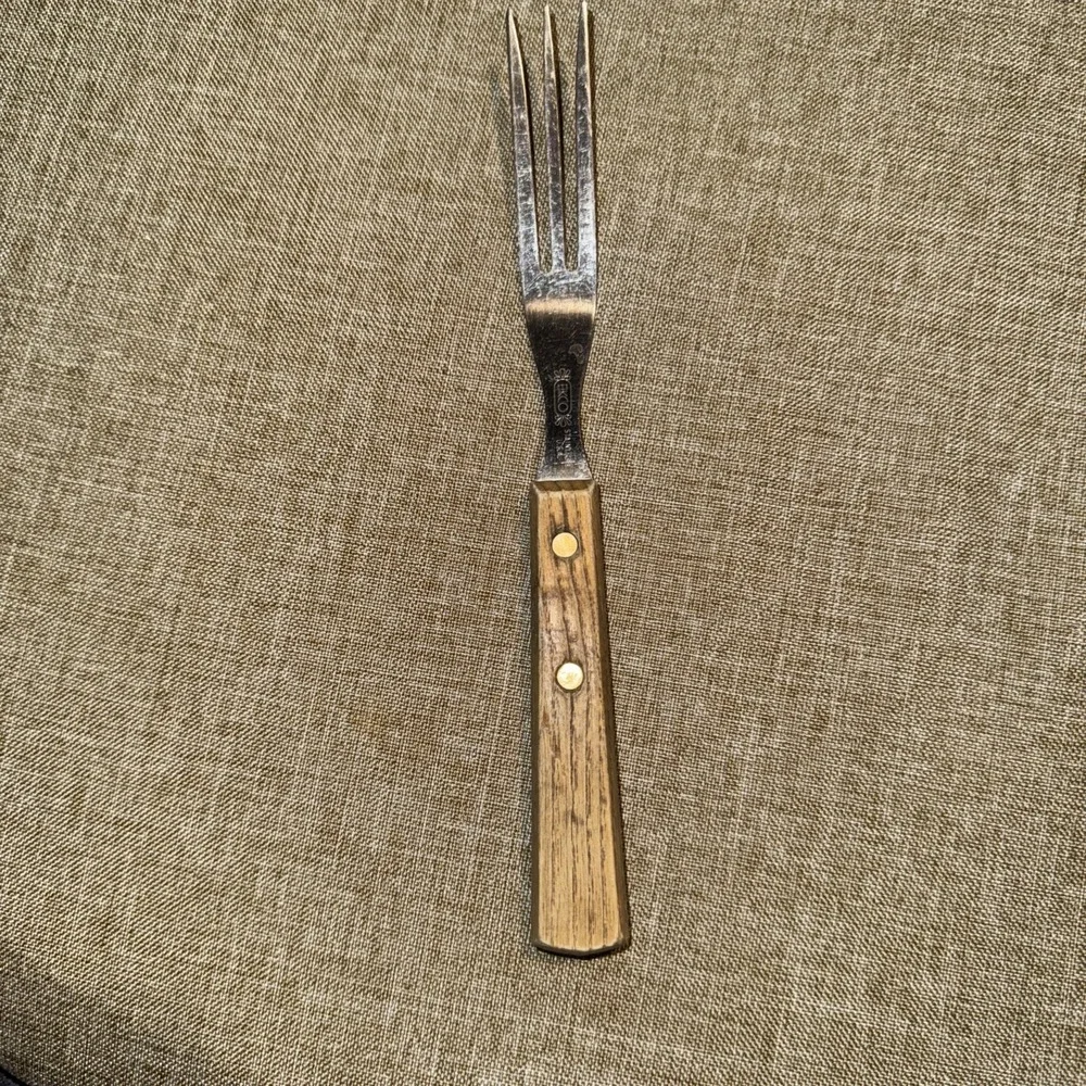VTG  Ekco 3 Prong Tine Dinner Fork 7.5
